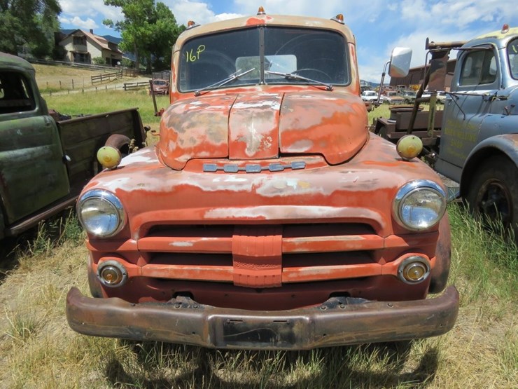 1952-dodge-b-3-f-1-½-ton-truck-image-17