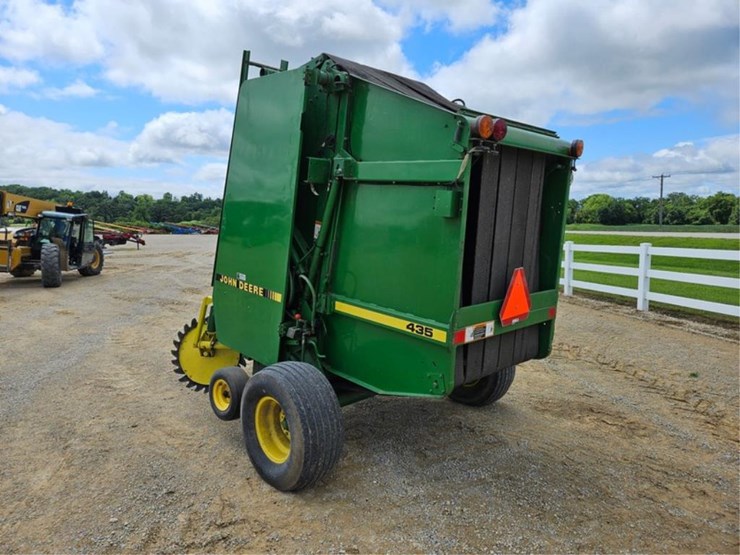 john-deere-435-image-3