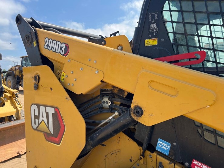 caterpillar-299d3-image-25