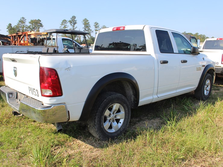 2015-dodge-1500-image-3