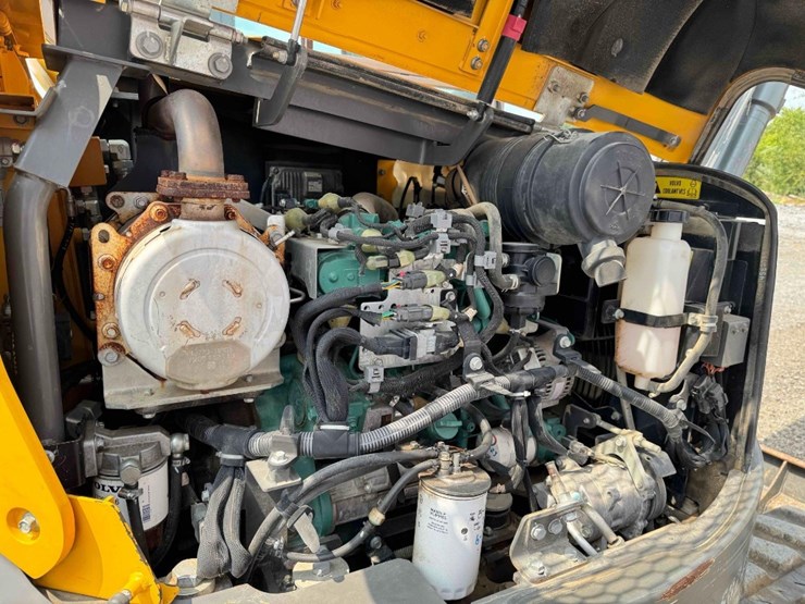 2018-volvo-ecr88d-image-33