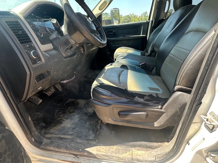 dodge-ram-5500-image-43