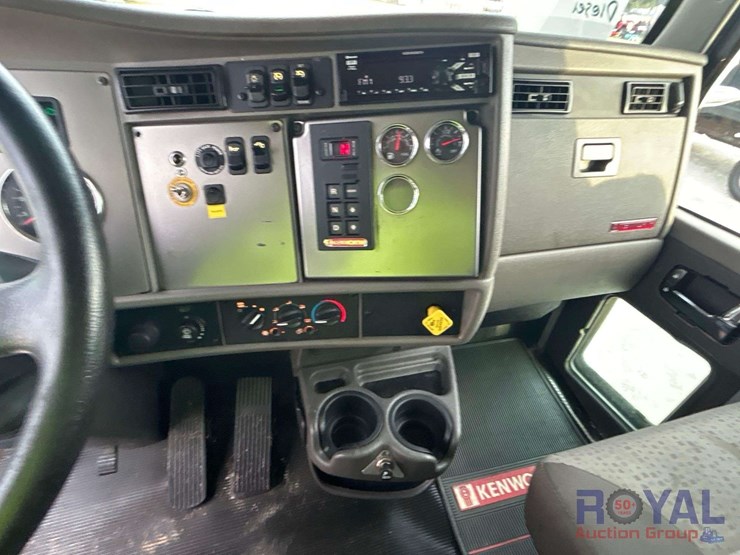 2015-kenworth-t270-image-15