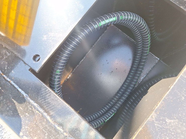 unused-quick-attach-post-driver-image-12