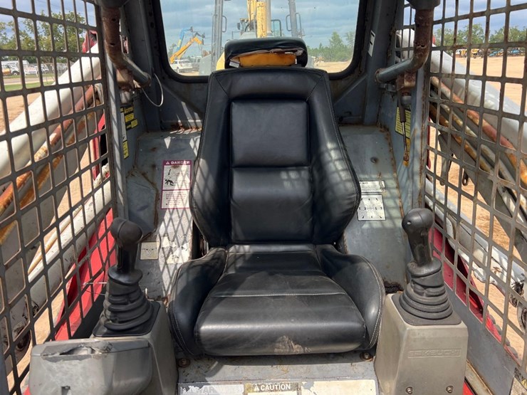 2008-takeuchi-tl120-image-26