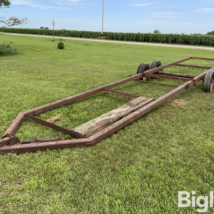 Donahue T/A Flatbed Machinery Trailer