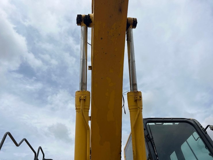 2018-komatsu-pc360-lc-11-image-13