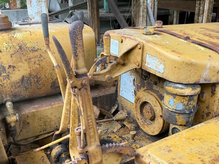 caterpillar-d2-image-41