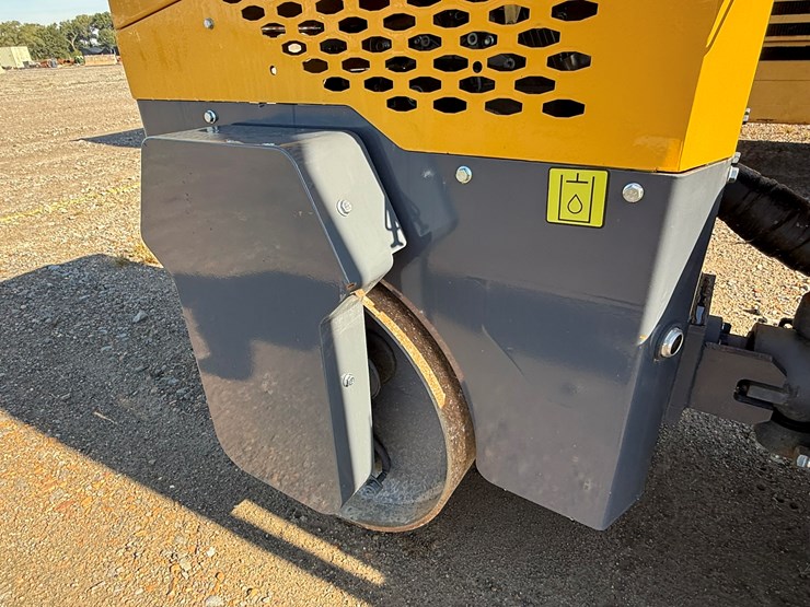 #145-•-#30306-•-2025-sdlool-sl1000-vibratory-compactor-inv#:-30306-image-20