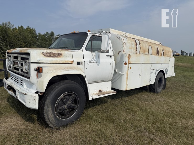 1981-gmc-7000-image-1