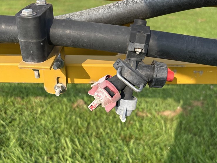 2005-ag-chem-rogator-1074-image-17