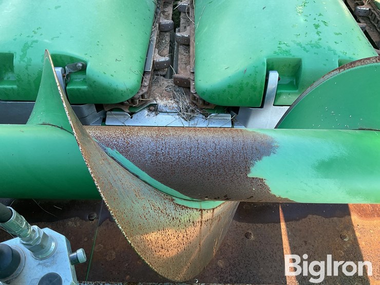 2013-john-deere-608c-image-15