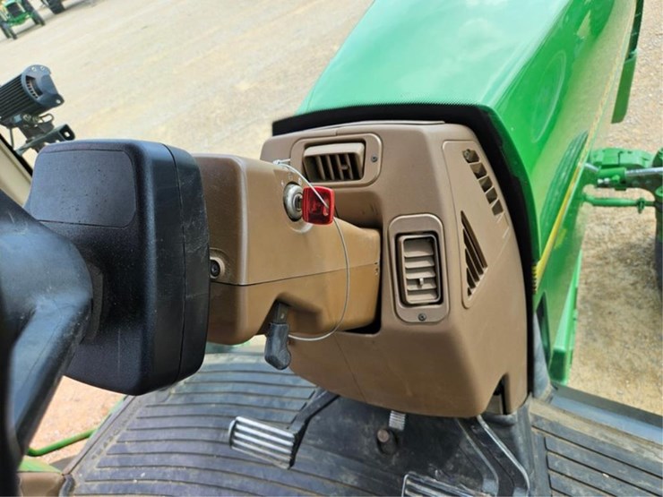 john-deere-8200-image-38