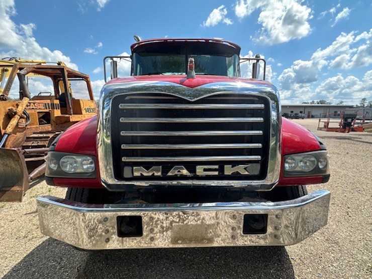 #206-•-2014-mack-gu713-image-6