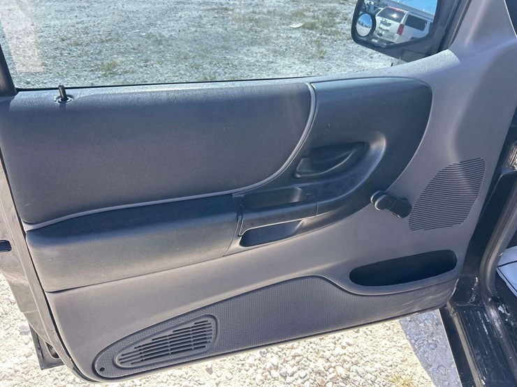 2003-ford-ranger-xlt-image-13