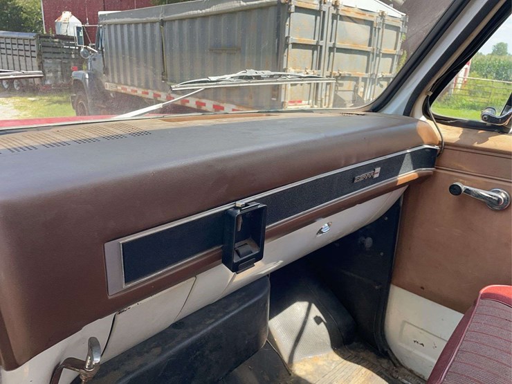 1989-gmc-7000-image-13