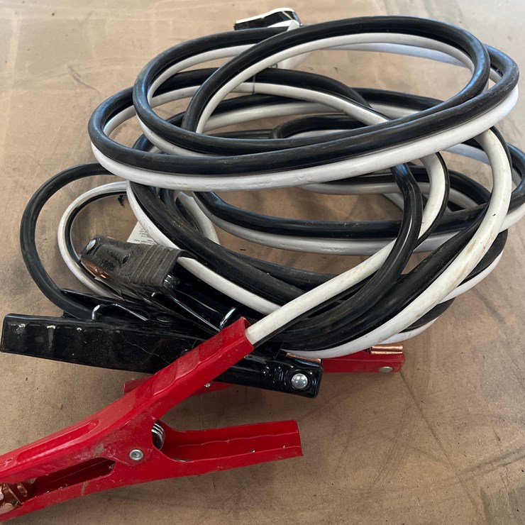 #37 • LOT OF BOOSTER CABLES