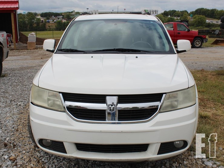 2010-dodge-journey-image-10