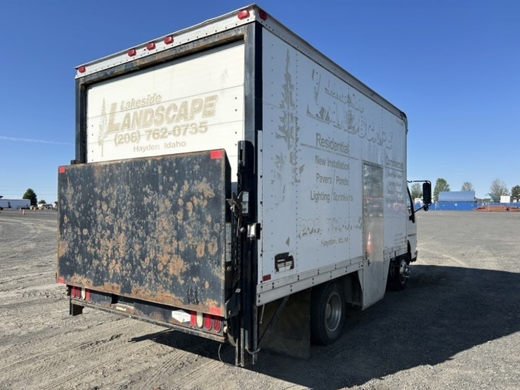 2006-gmc-w3500-image-5