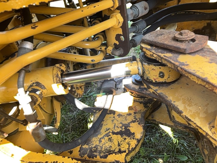caterpillar-it18f-image-11