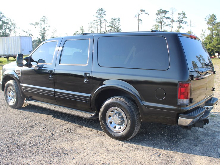 2002-ford-excursion-image-4