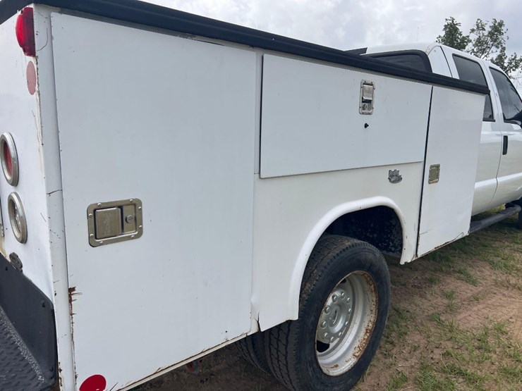 2006-ford-f450-xlt-image-21