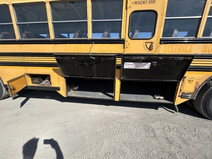 2004-blue-bird-school-bus-image-36
