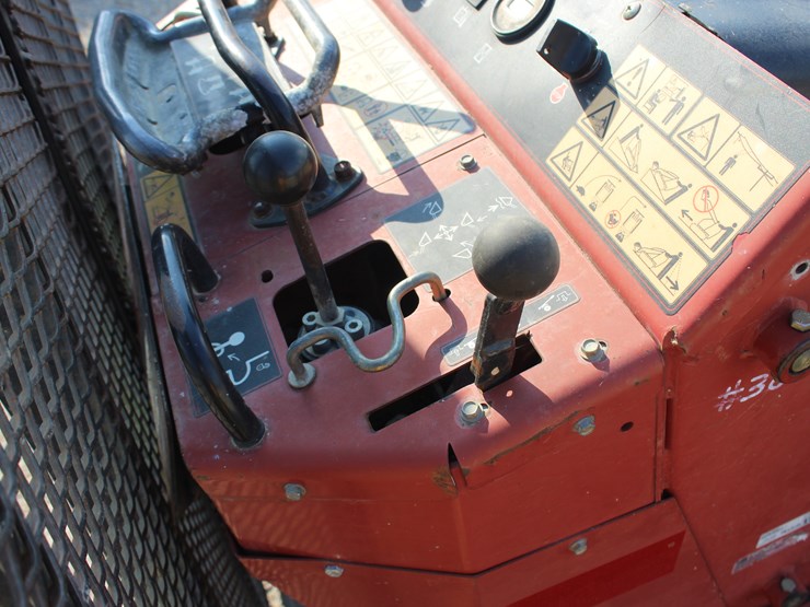 2019-toro-dingo-tx427-image-8