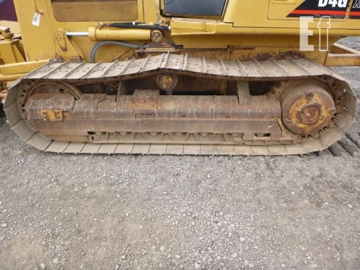 2005-caterpillar-d4g-xl-image-21