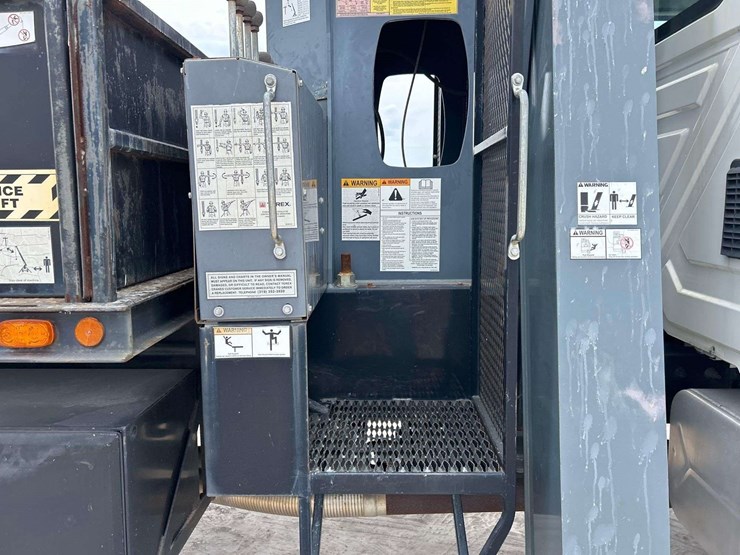 2014-international-durastar-4300-image-26