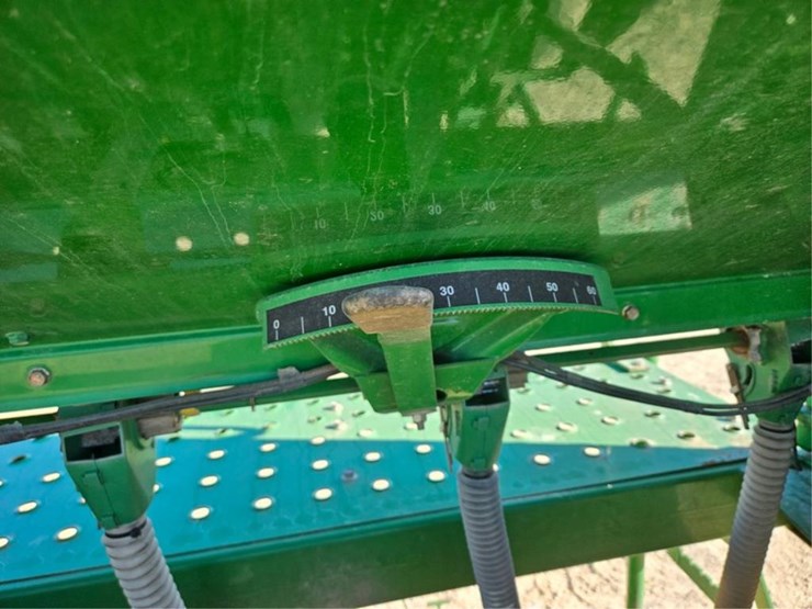 john-deere-1530-image-43