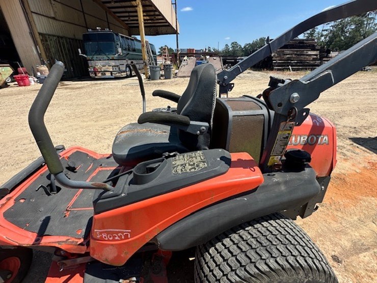 kubota-zd326-image-14