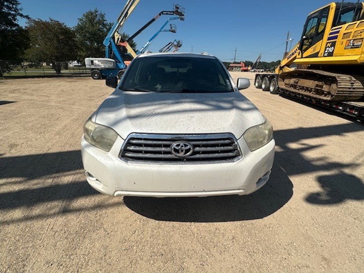 2010-toyota-highlander-image-6