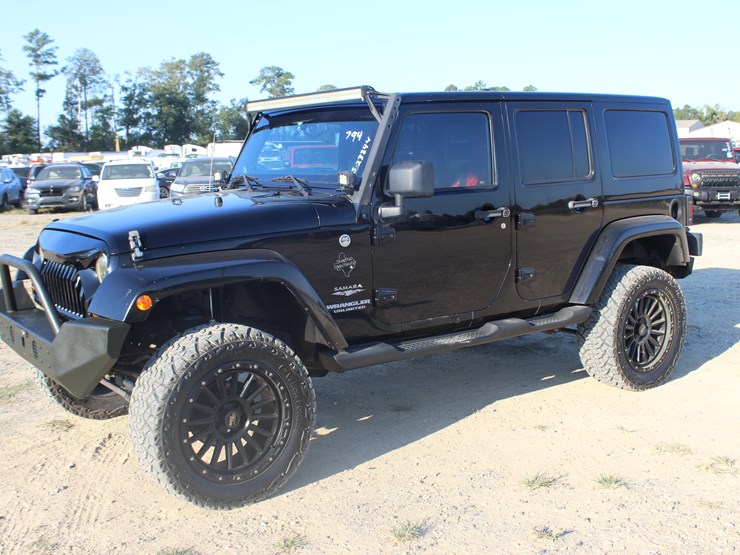 2011-jeep-wrangler-image-1
