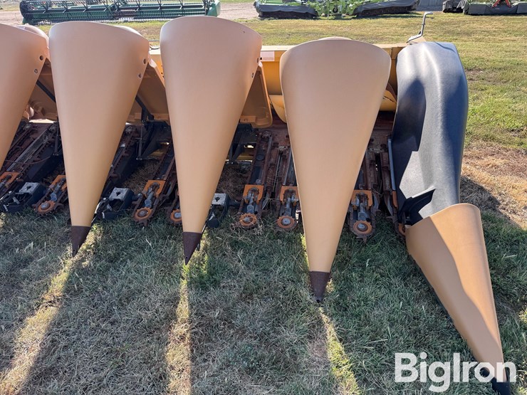 2011-claas-8-30-image-18