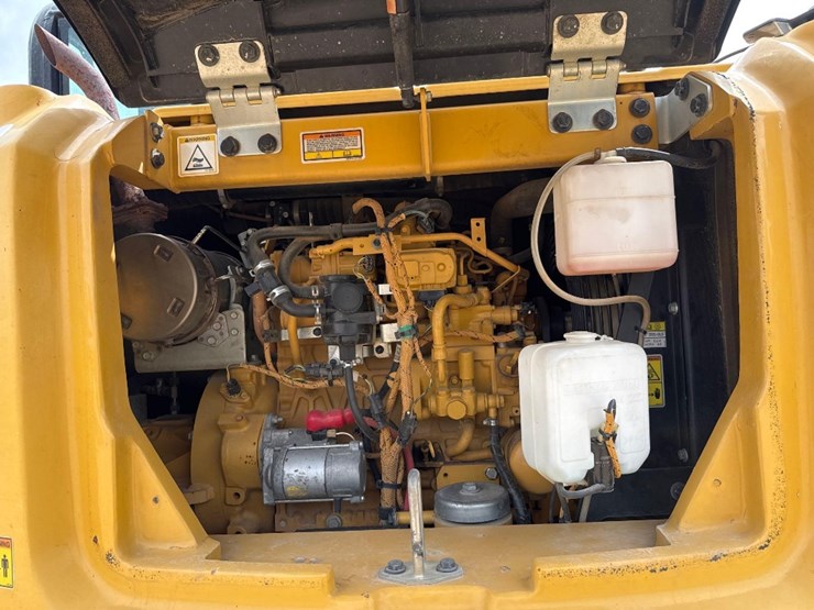 2017-caterpillar-307e2-image-18