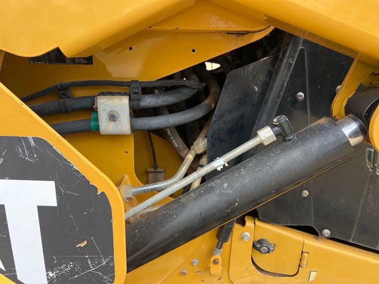 2016-caterpillar-289d-image-16