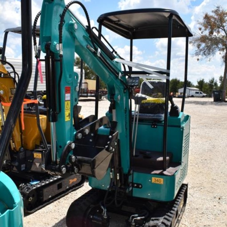 H15R MINI EXCAVATOR (SERIAL # H15R2025B80703019) (K)