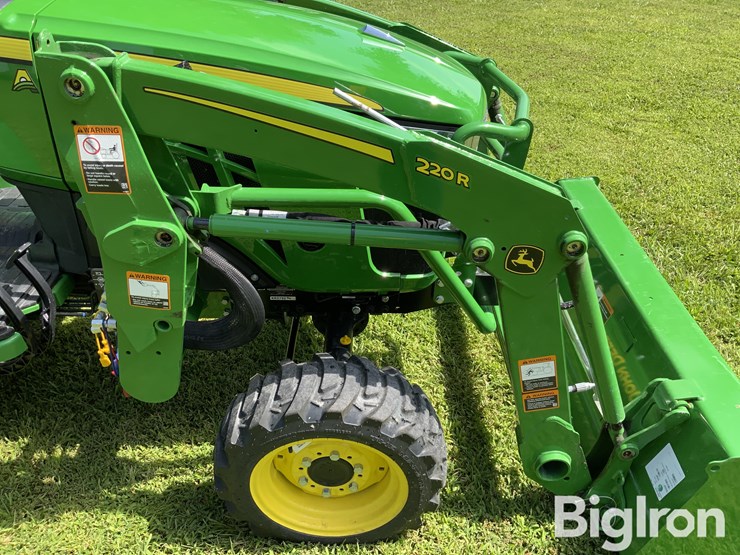 2023-john-deere-2032r-image-19