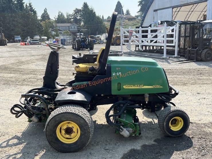 john-deere-3235c-image-2