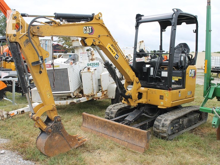2022-caterpillar-303-image-1