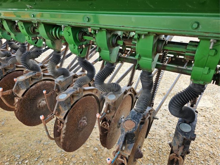 john-deere-8300-image-26