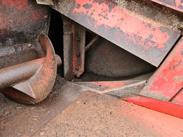 new-holland-23-image-14