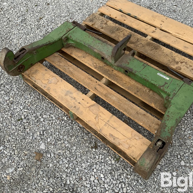 JOHN DEERE 2