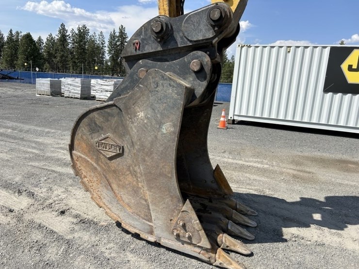 2018-komatsu-pc490-lc-11-image-9