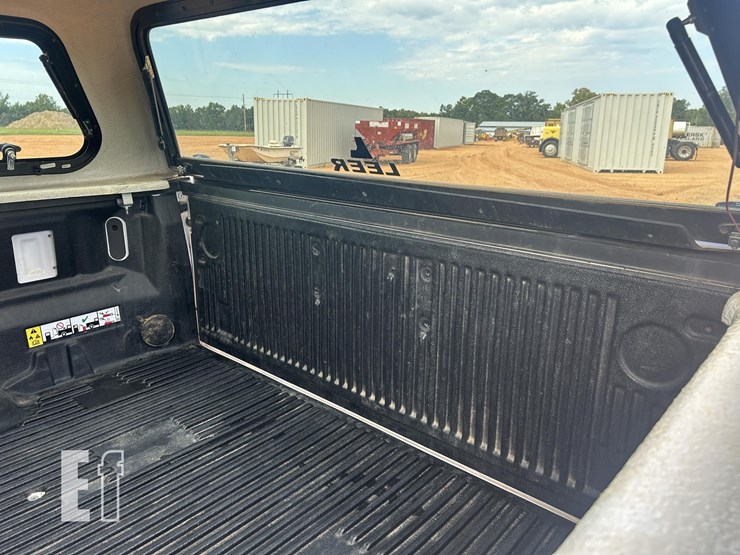 2020-ford-f150-image-16