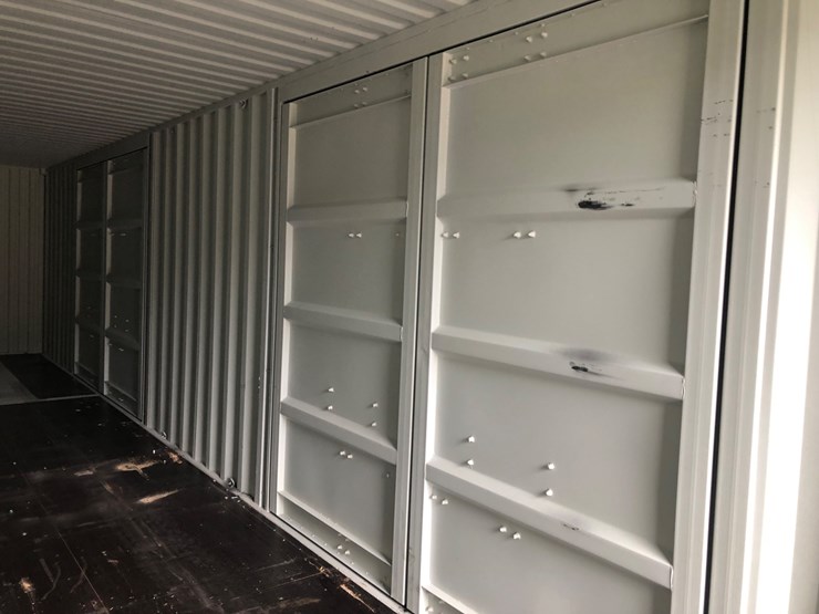 #100-•-40’-shipping-container-image-5