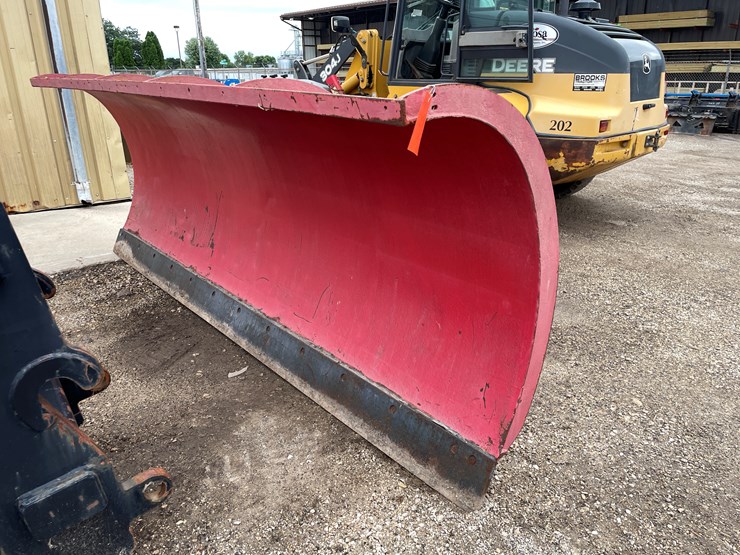 #9865-•-12'-wheel-loader-monroe-snow-plow-image-1