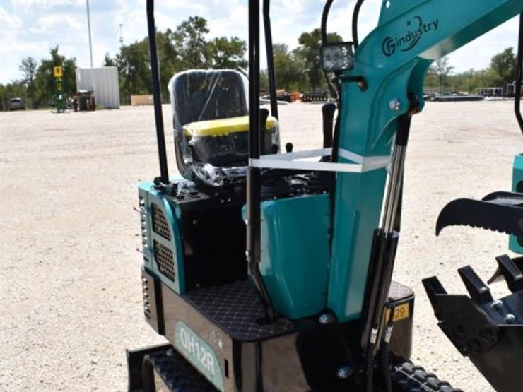 qh12r-mini-excavator-(serial-#-qh12r202507010524)-(k)-image-2