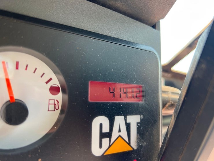 2012-caterpillar-299d-xhp-image-36